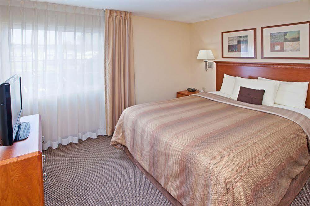Candlewood Suites Louisville Airport By Ihg Екстериор снимка