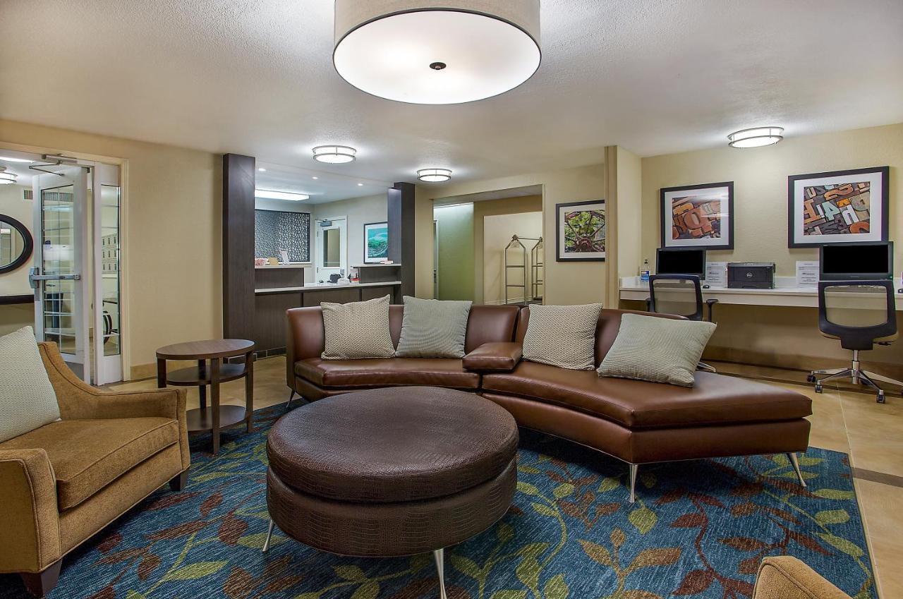 Candlewood Suites Louisville Airport By Ihg Екстериор снимка