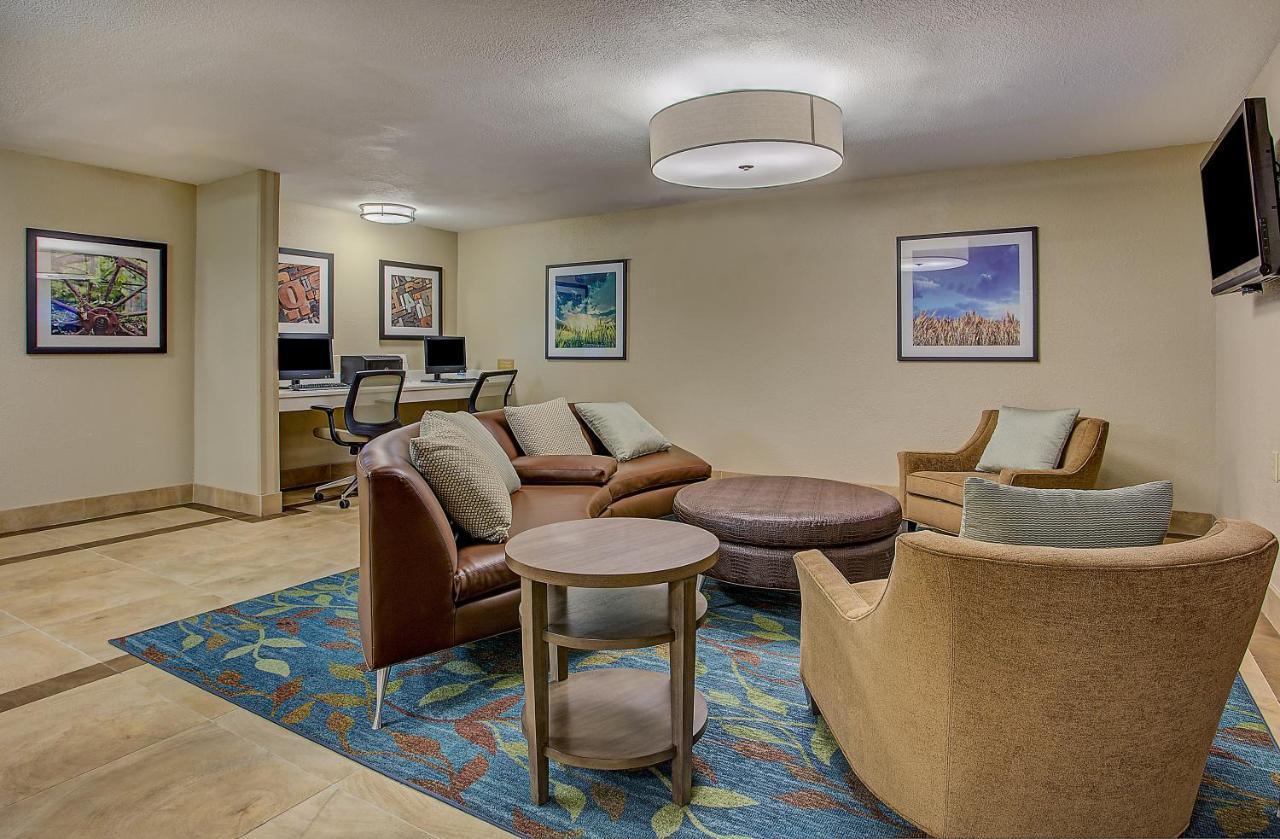 Candlewood Suites Louisville Airport By Ihg Екстериор снимка